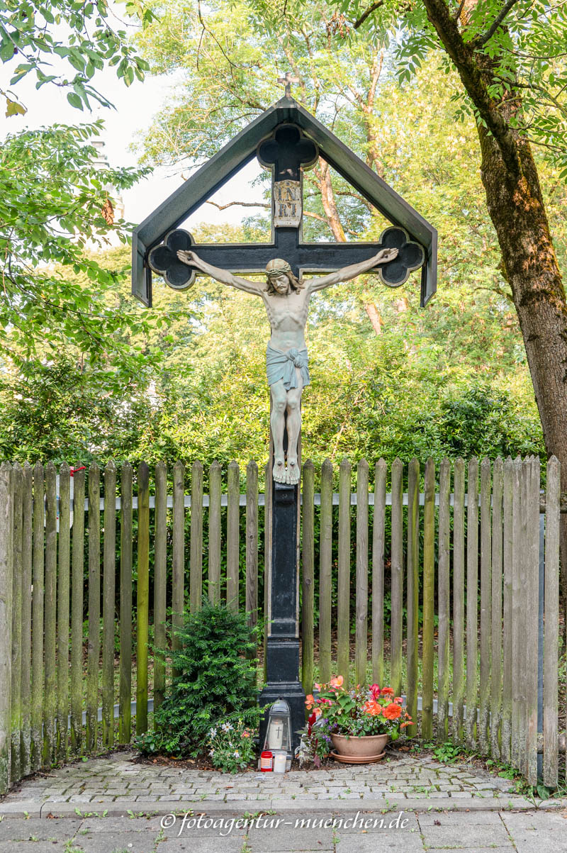 Schreilkreuz (Paul Ballauf) Wegkreuz