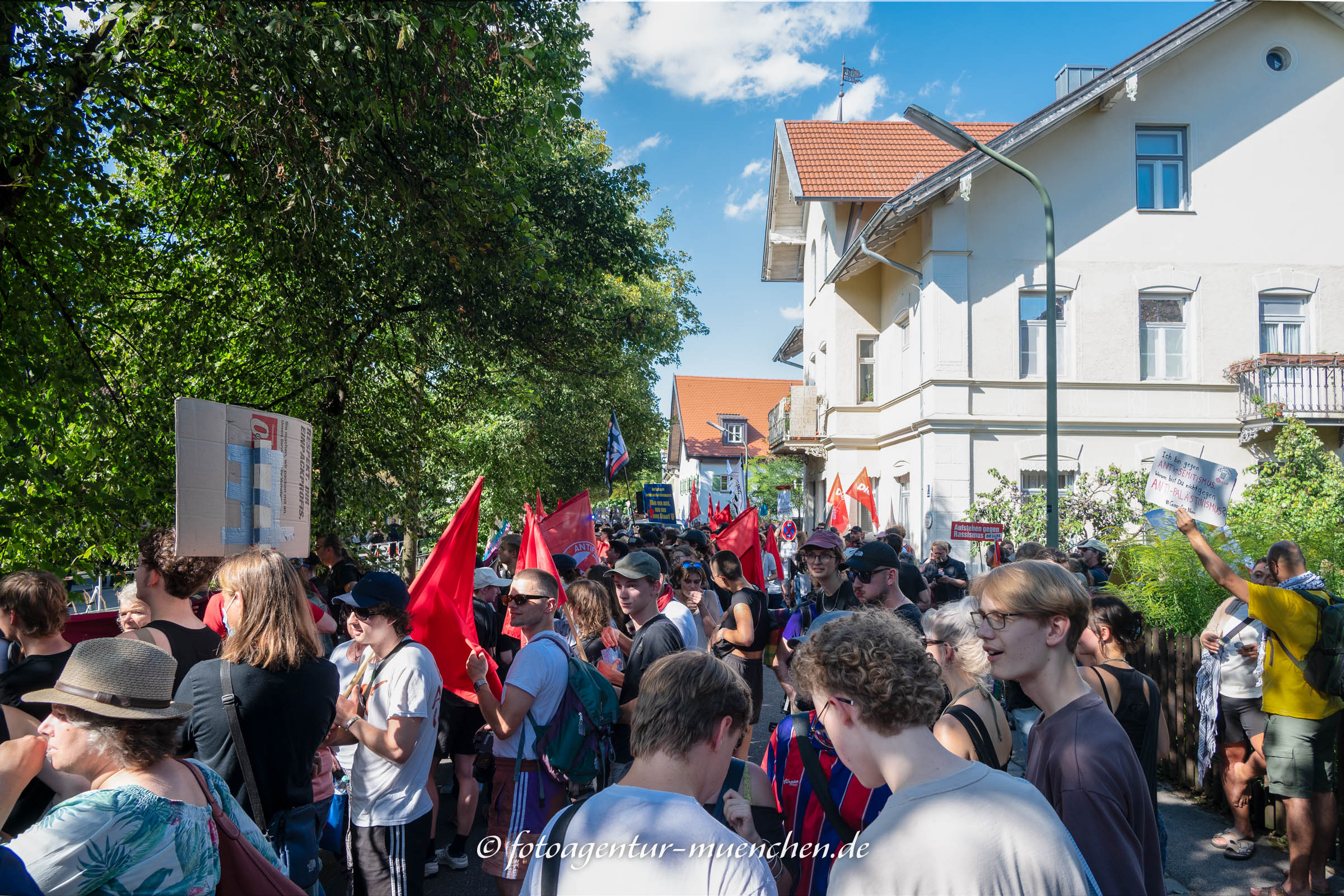 Demo gegen das Afd-Büro in Perlach