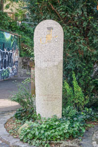 Steinsäule MÜNCHEN - ISTANBUL