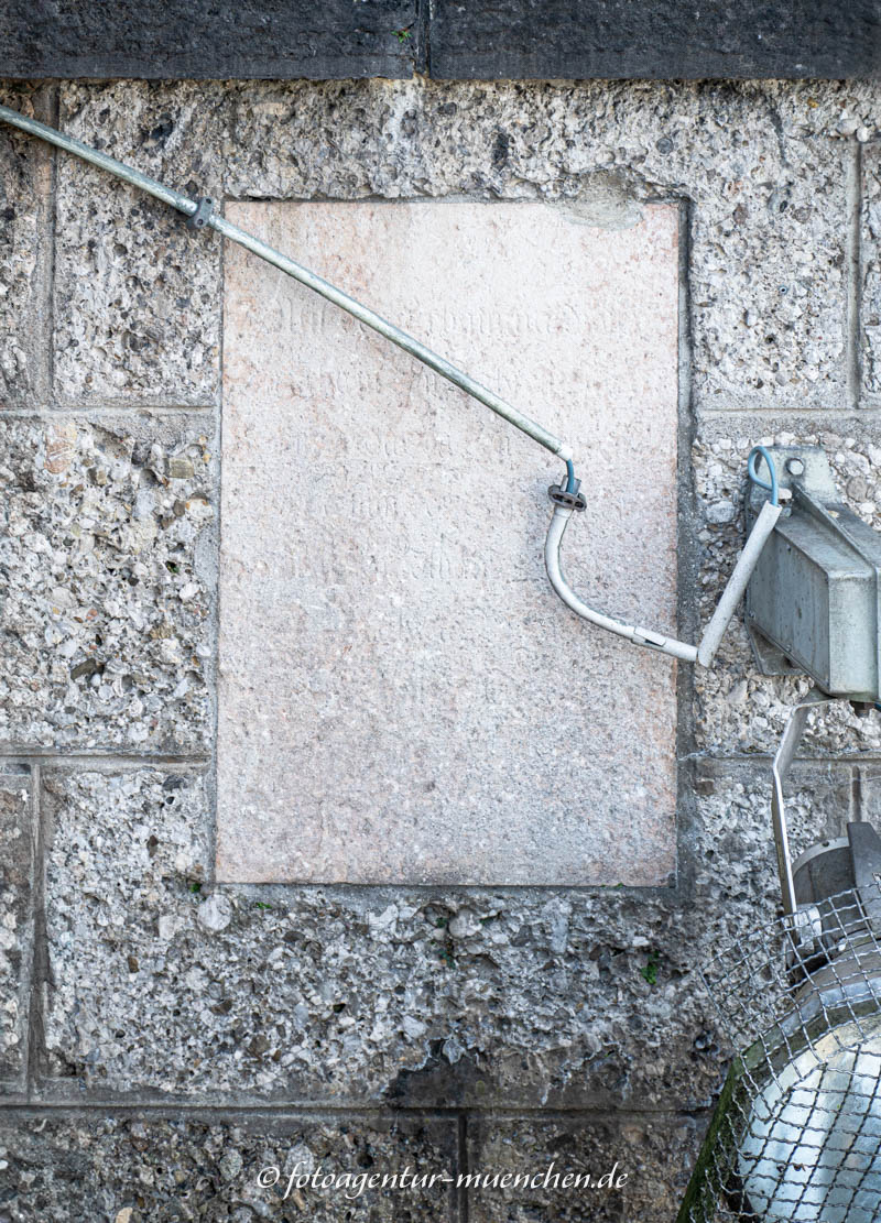 Corneliusbrücke - Gedenktafel Muffatwehr