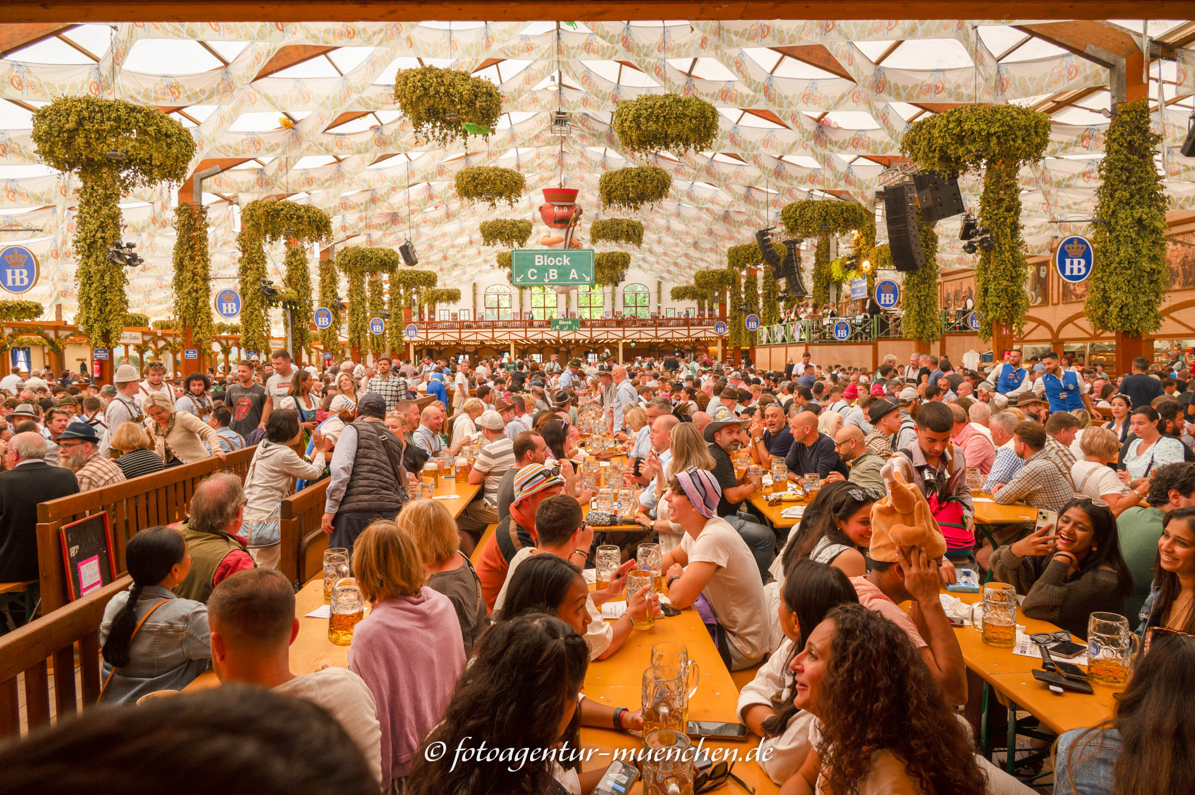 Hofbräu-Festzelt