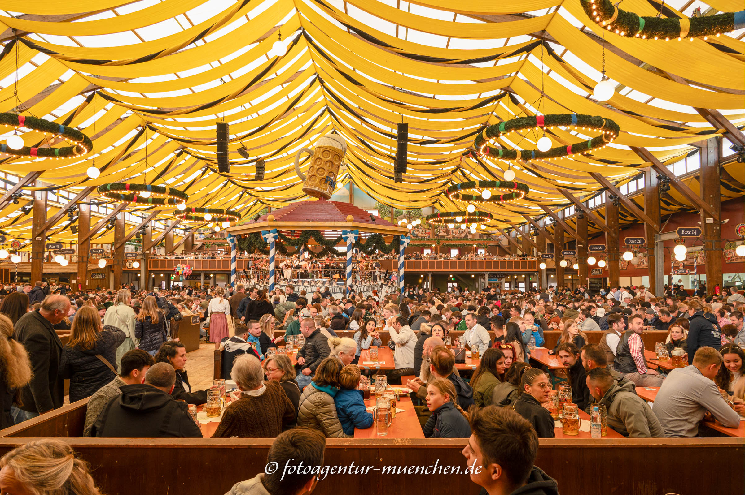 Paulaner-Festzelt