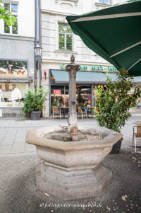  - Brunnen - Max-Weber-Platz