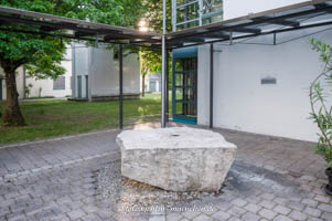  - Brunnen