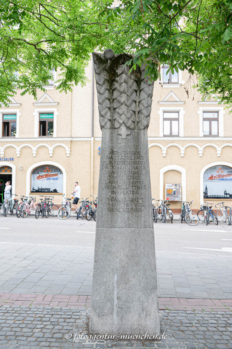 Mahnmal - Dachauplatz