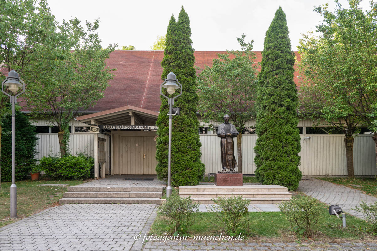 Statue - Blaženi Alojzije Stepinac