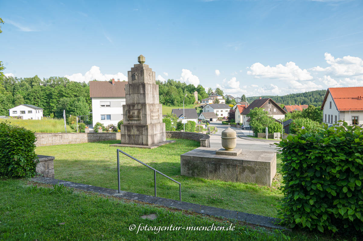 KZ-Ehrenfriedhof