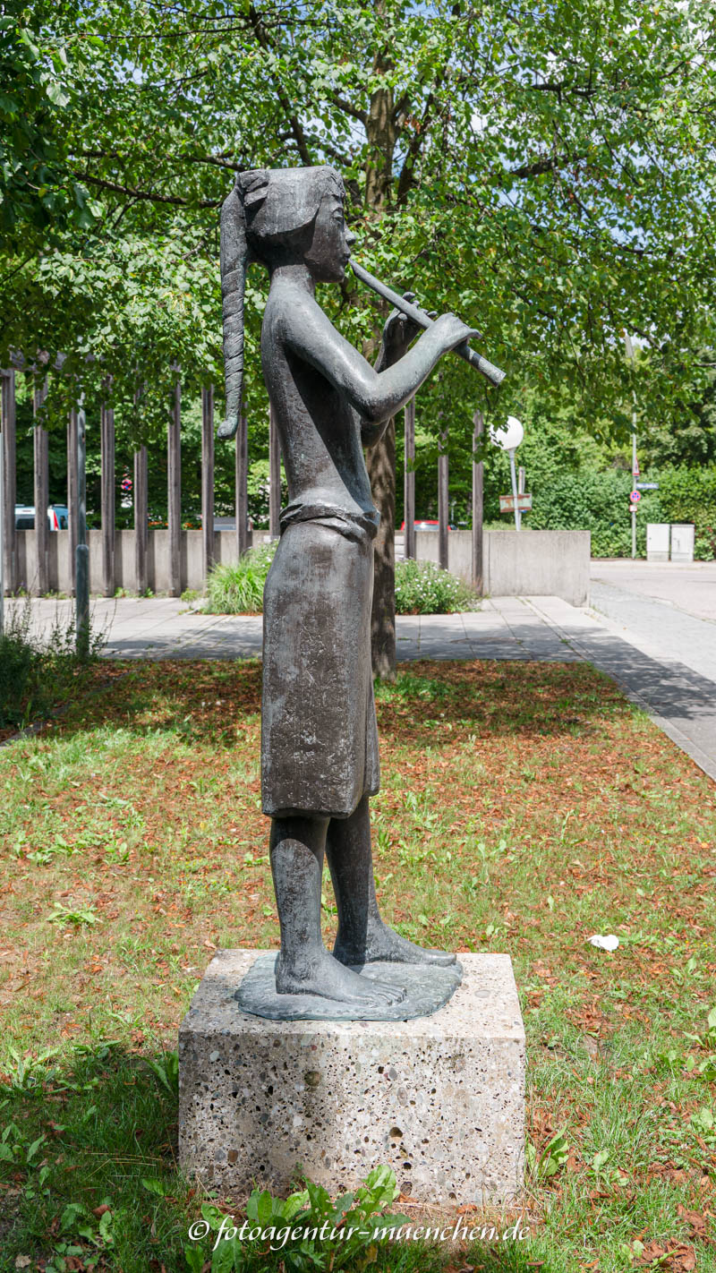 Flötenspielerin