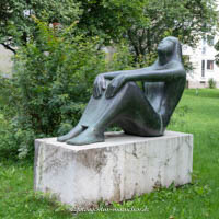 Die Sitzende