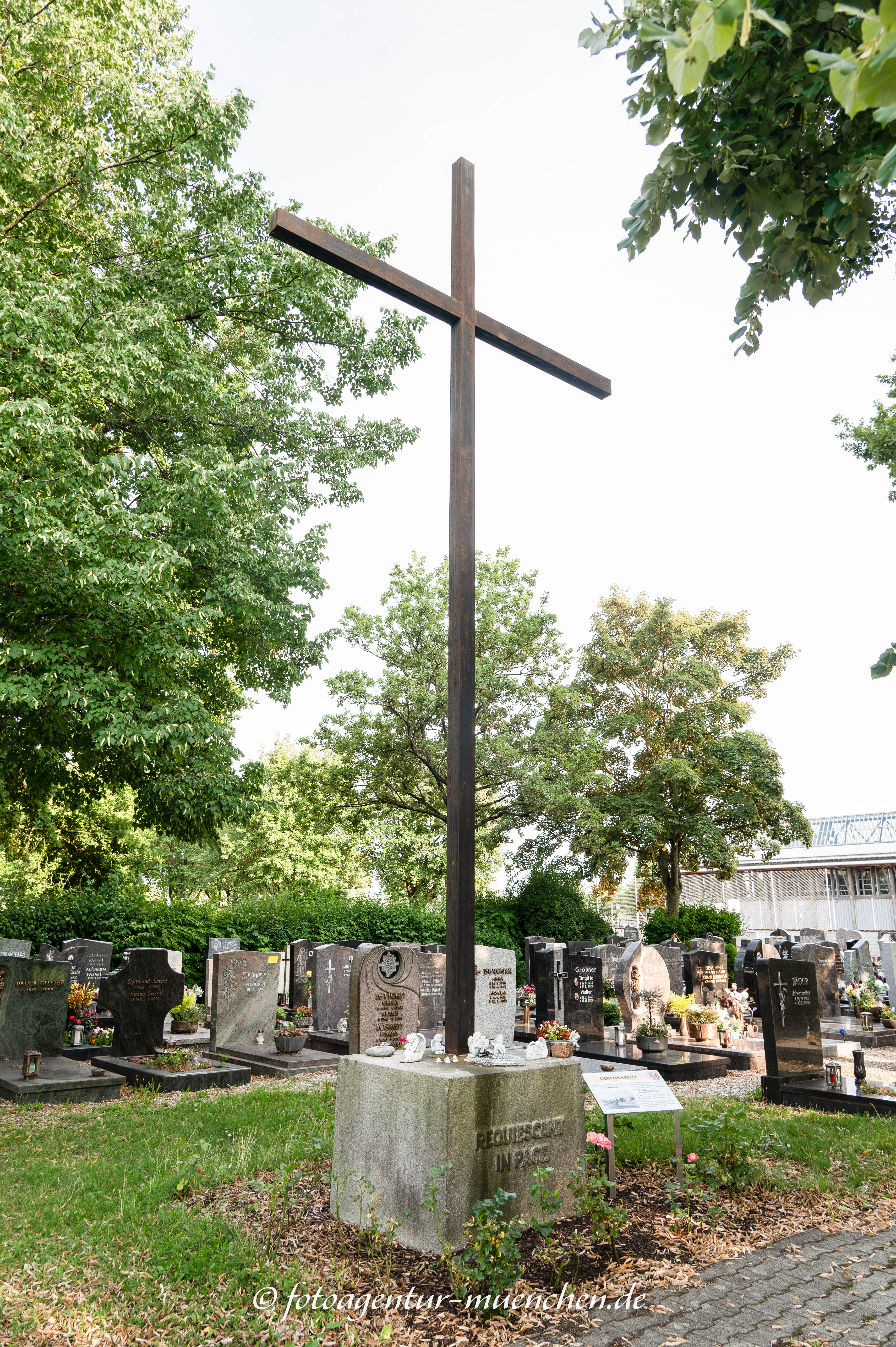 Kreuz - Ehemaliger KZ-Friedhof