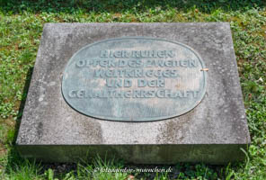  - Gedenkstein - Waldfriedhof Straubing