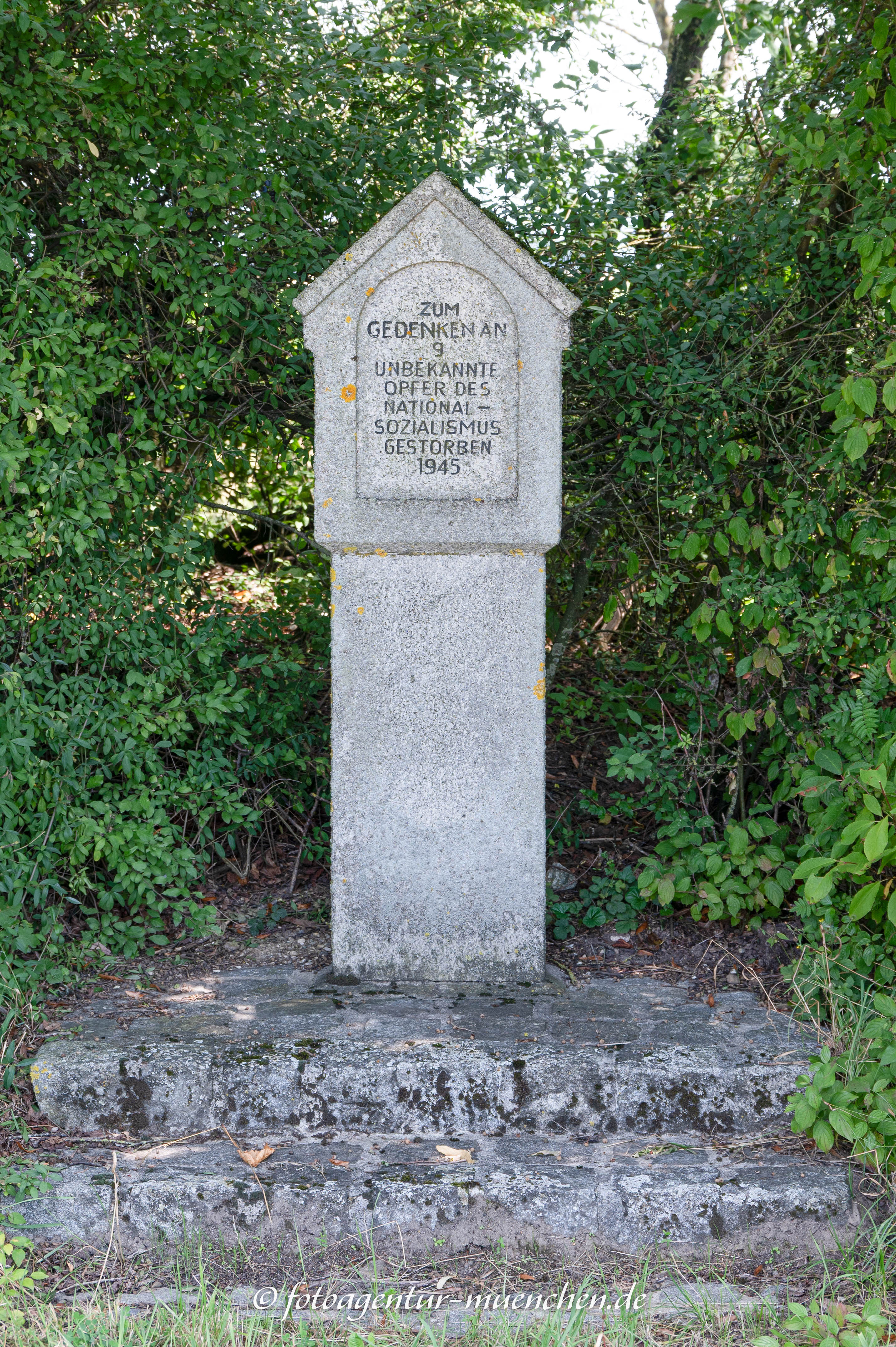 KZ-Gedenkstein Mitterharthausen-Feldkirchen