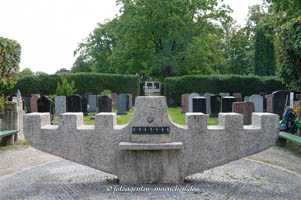  - KZ-Grabstätte - Augsburg