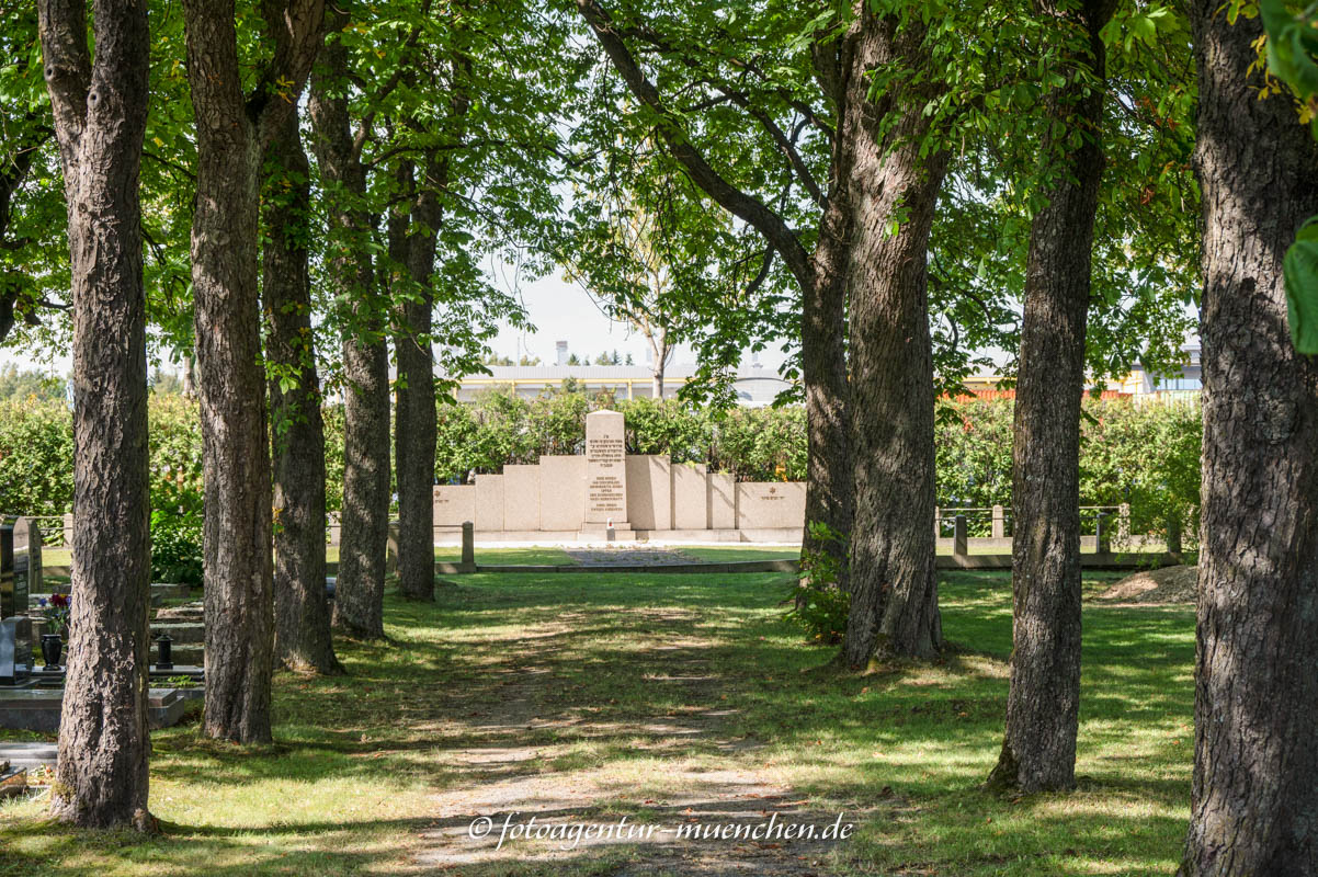 KZ-Grabstätte - Jüdischer Friedhof Hof 