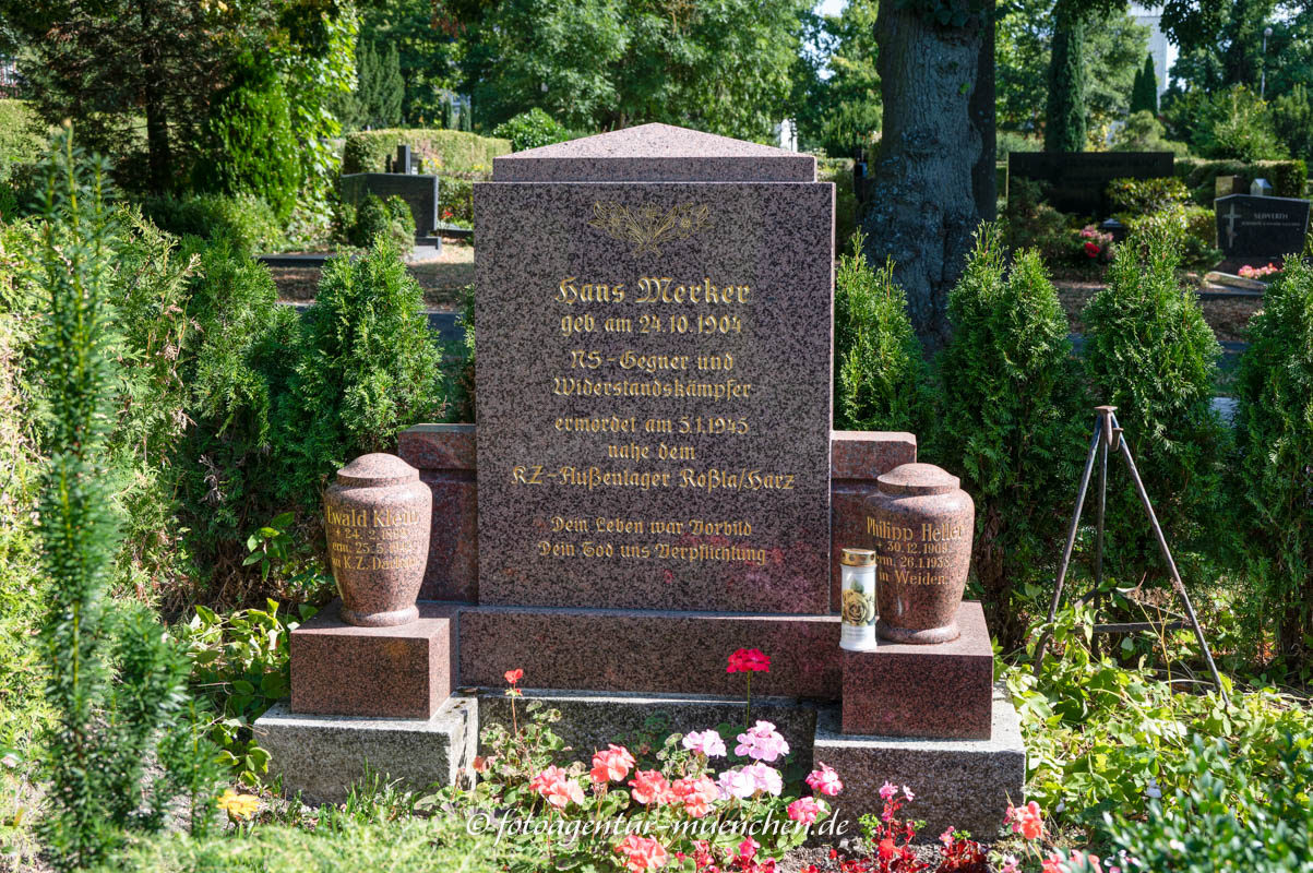 KZ-Grabstätte - Hof