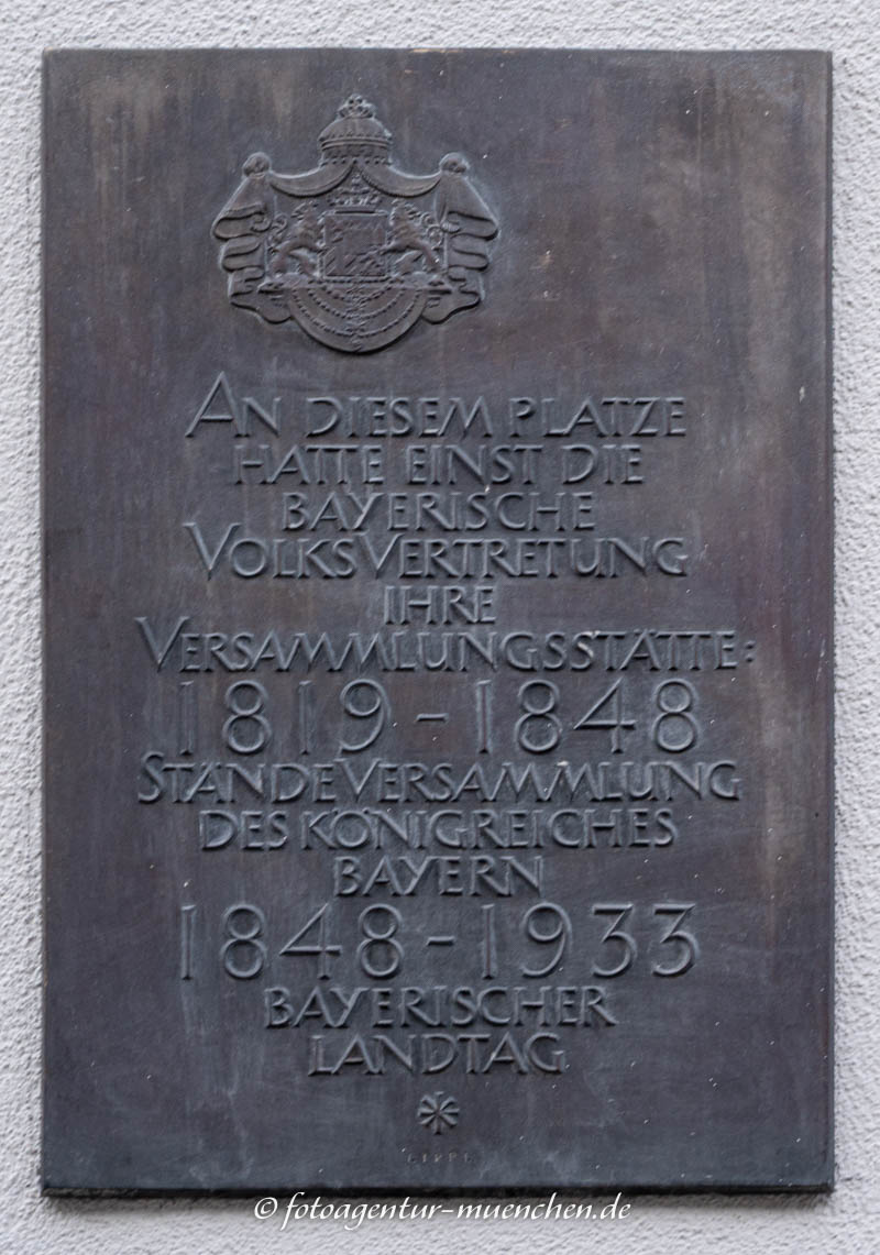 Gedenktafel ehemaliger Landtag – Denkmal/Kunstwerk in München