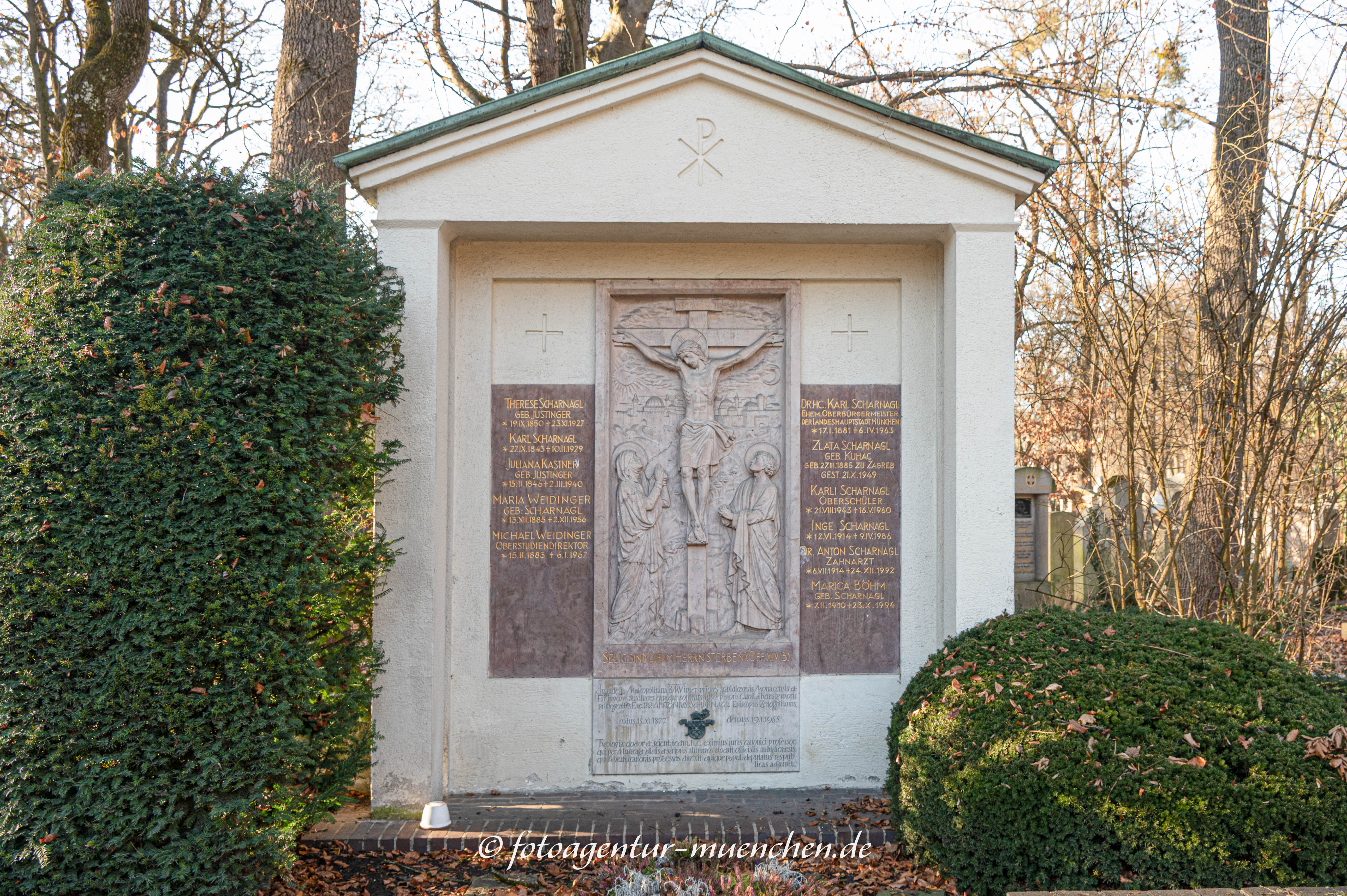 Grab - Karl Scharnagel