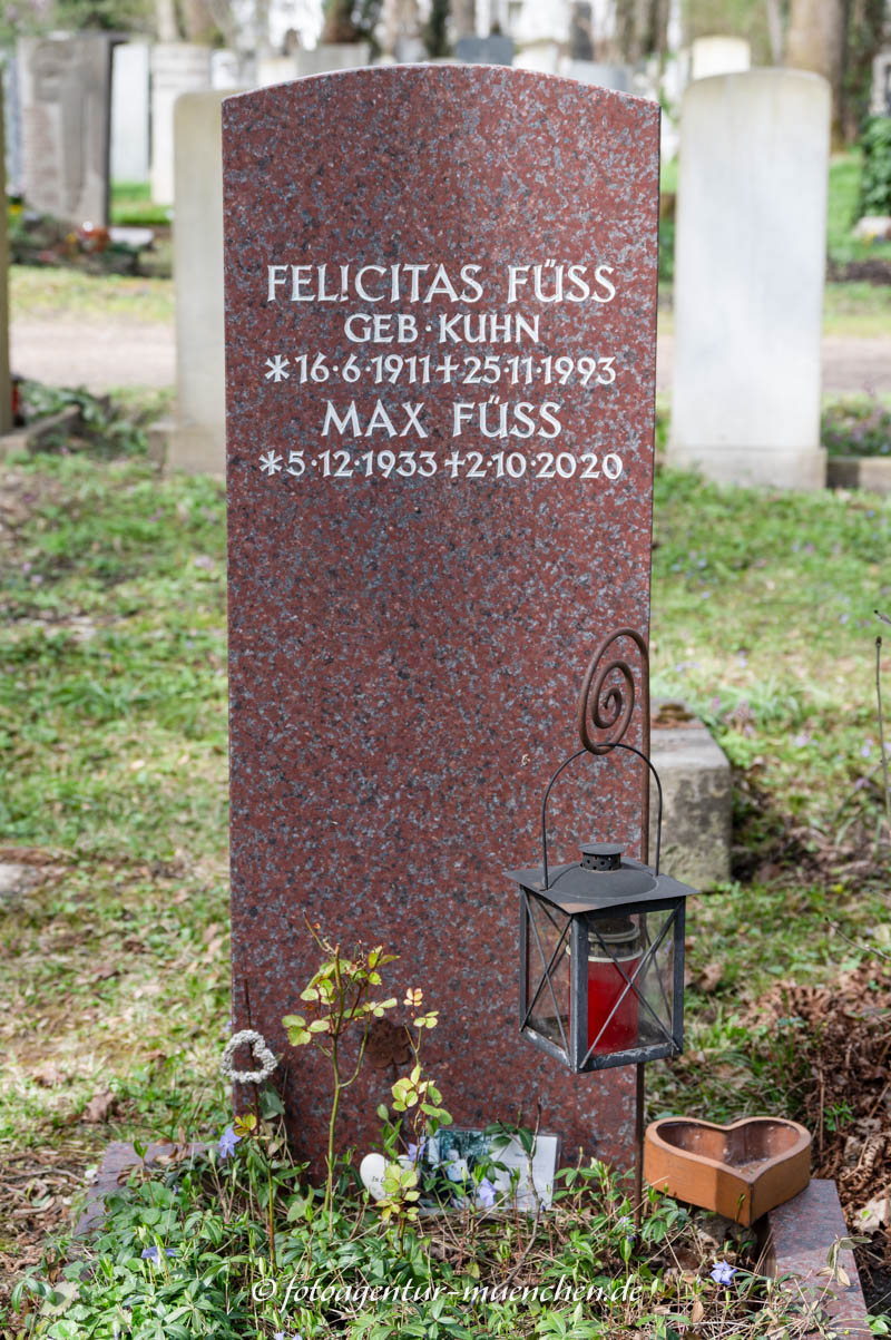 Grab - Felicitas Füss