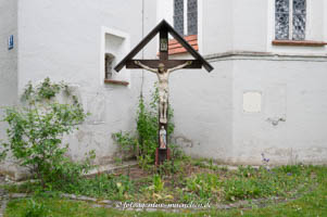 Kreuz - Alte Kath. Kirche St. Johann Baptist