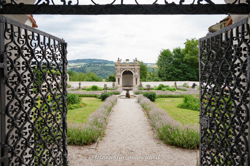 Barockgarten - Schloss Neuburg am Inn