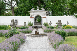 Barockgarten - Schloss Neuburg am Inn