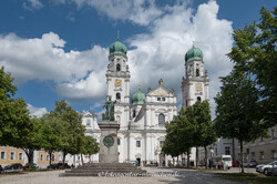 Domplatz