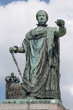 Max-Denkmal