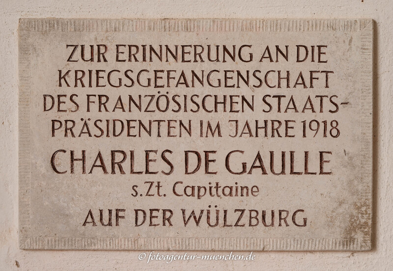 Gedenktafel - Charles de Gaulle