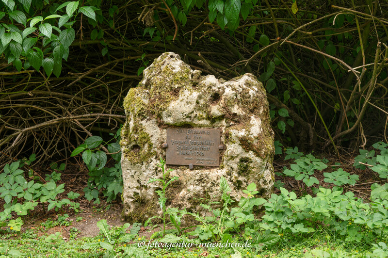Gedenkstein für Erwin Schulhoff